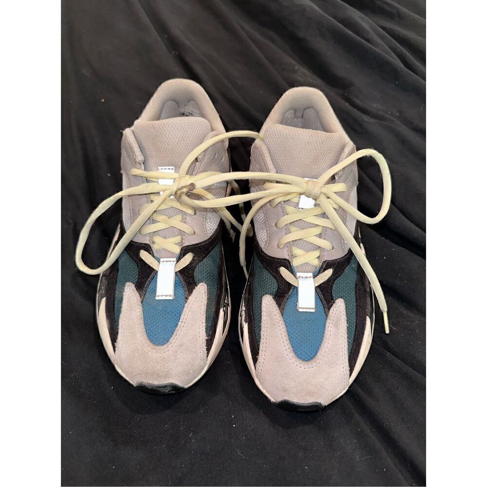 US SIZE 6 Yeezys adidas Yeezy boost 700 low wave runner